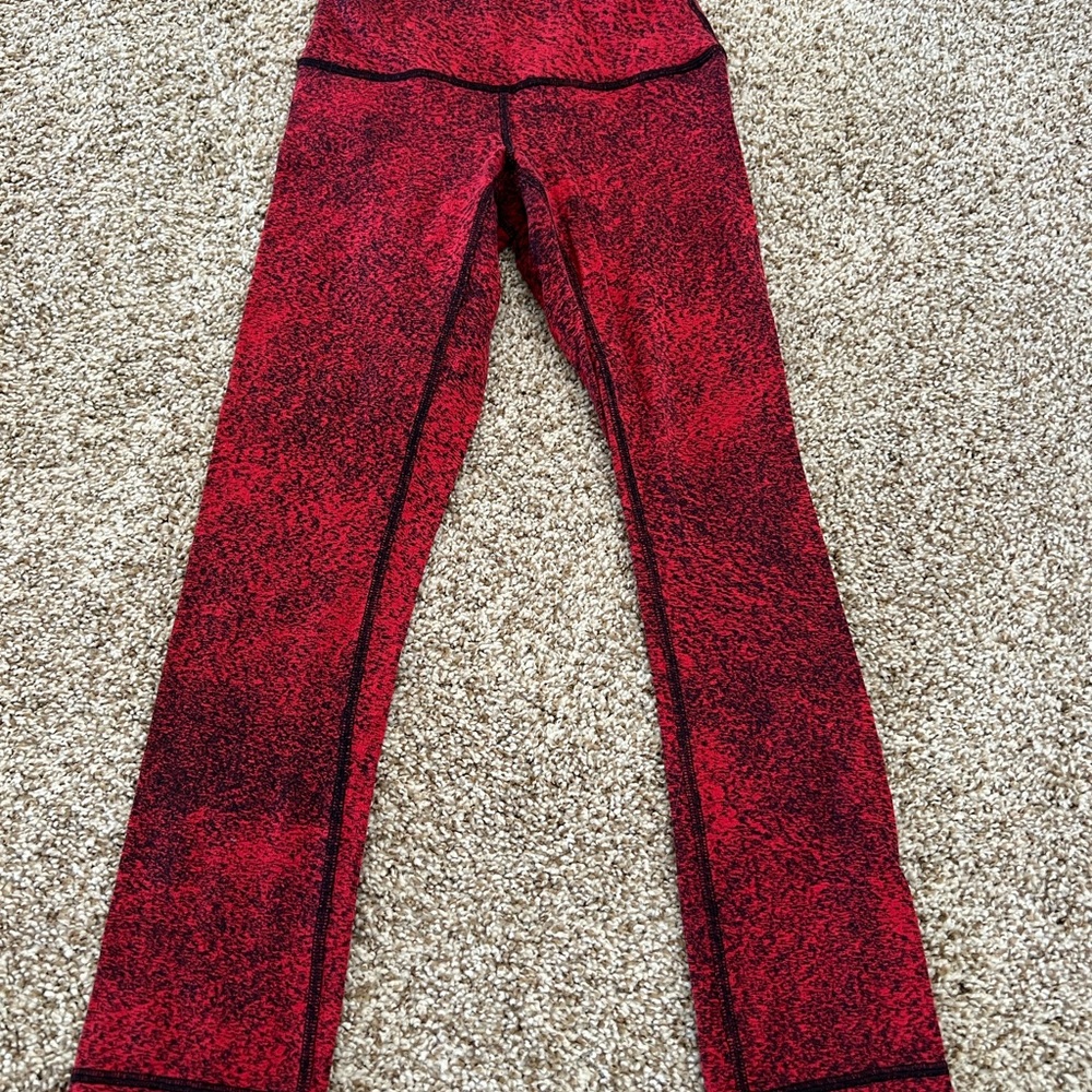 Lululemon Wunder under high rise crops size 2